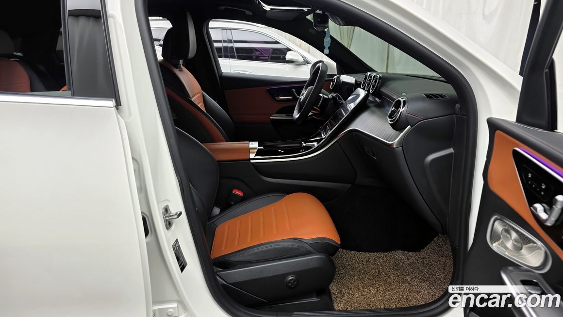 Mercedes-Benz GLC-Class 2024