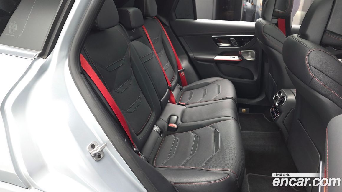 Mercedes-Benz GLC-Class 2025