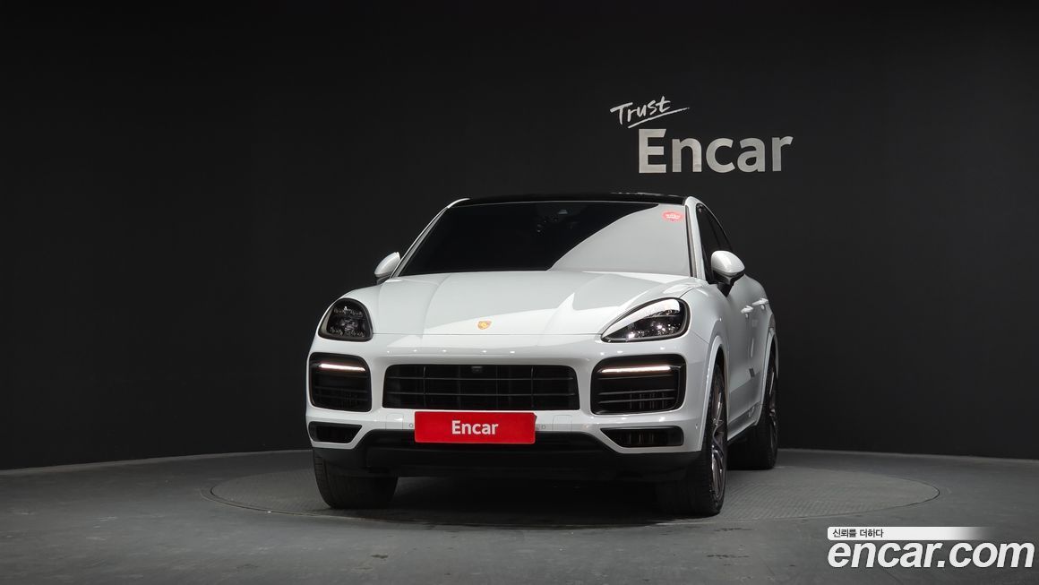 Porsche Cayenne 2021