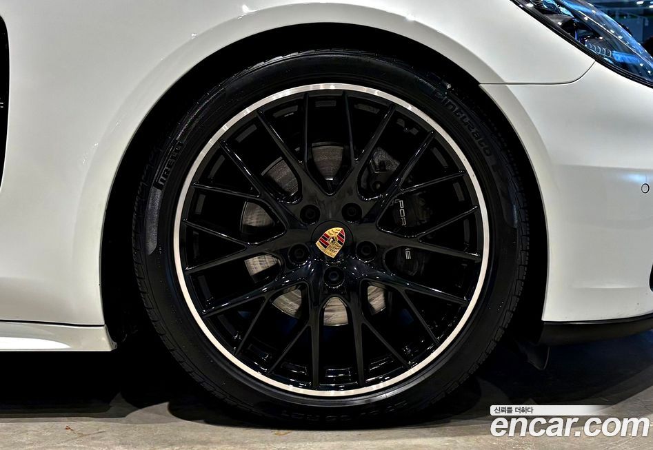 Porsche Panamera 2020