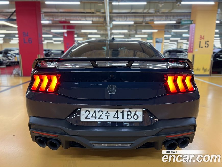 Ford Mustang 2024
