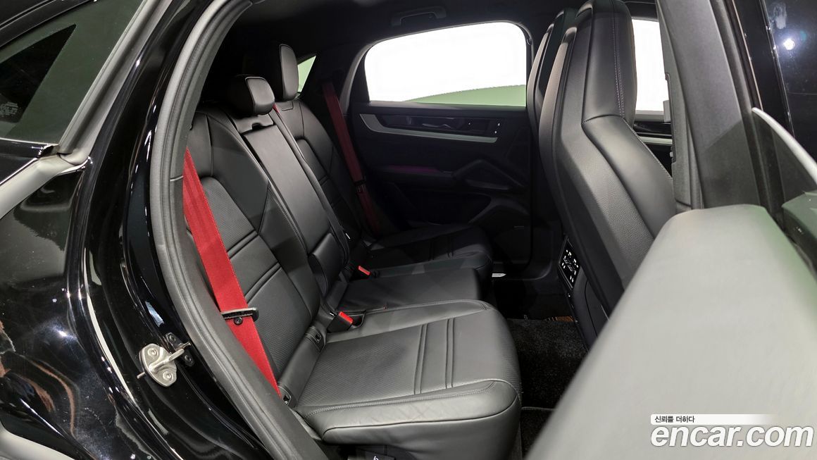 Porsche Cayenne 2024