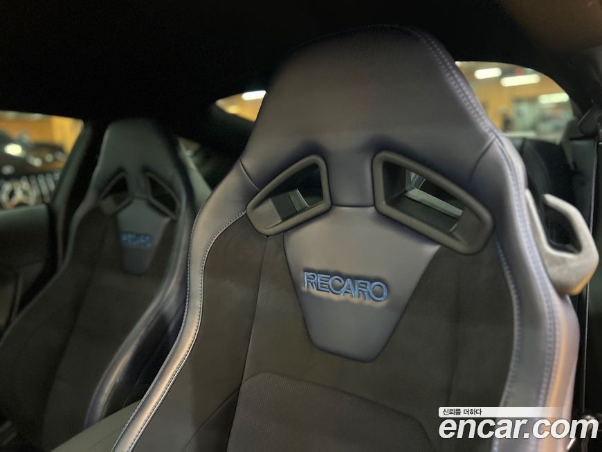 Ford Mustang 2024