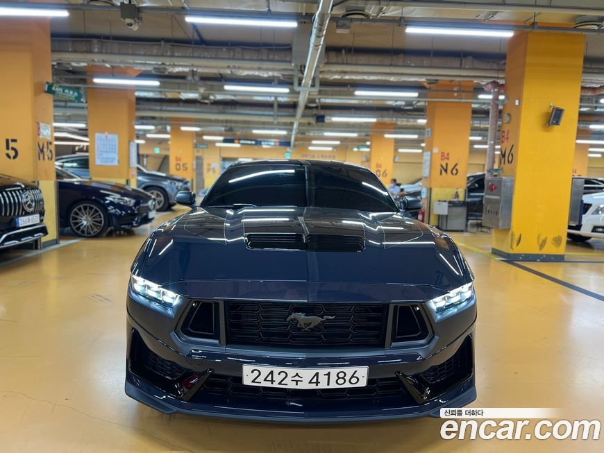 Ford Mustang 2024