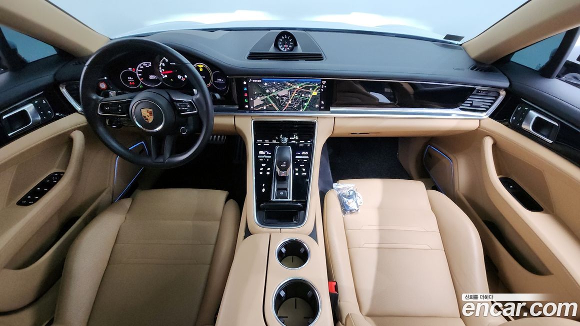 Porsche Panamera 2023
