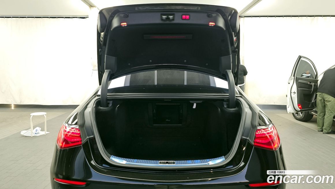 Mercedes-Benz S-Class 2022