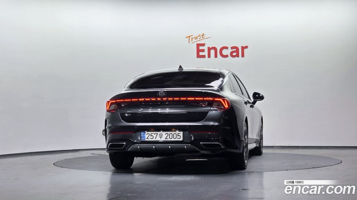 Kia K5 2021