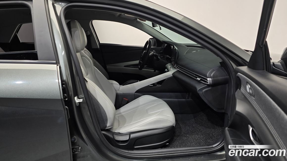 Hyundai AVANTE 2022