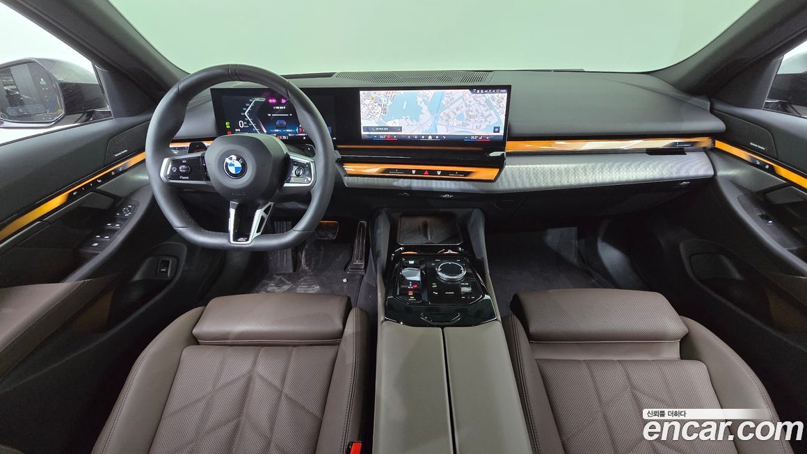 BMW 5-Series 2025