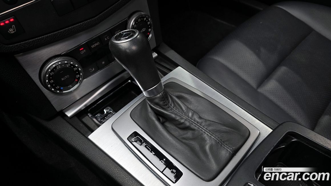 Mercedes-Benz C-Class 2010