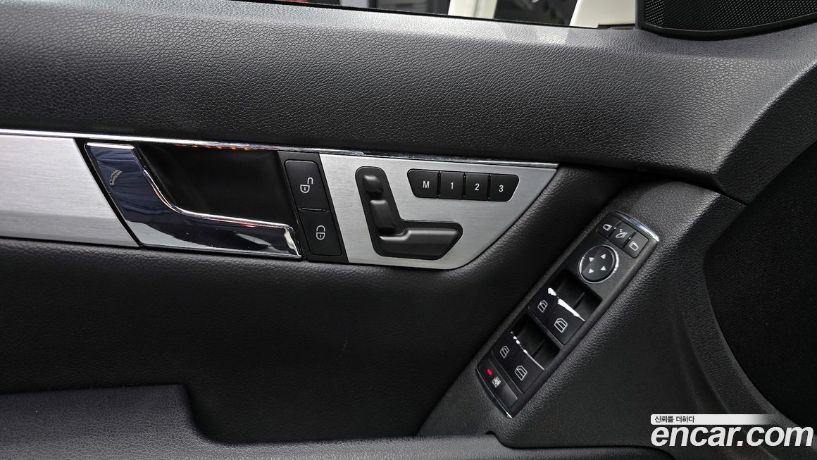 Mercedes-Benz C-Class 2010