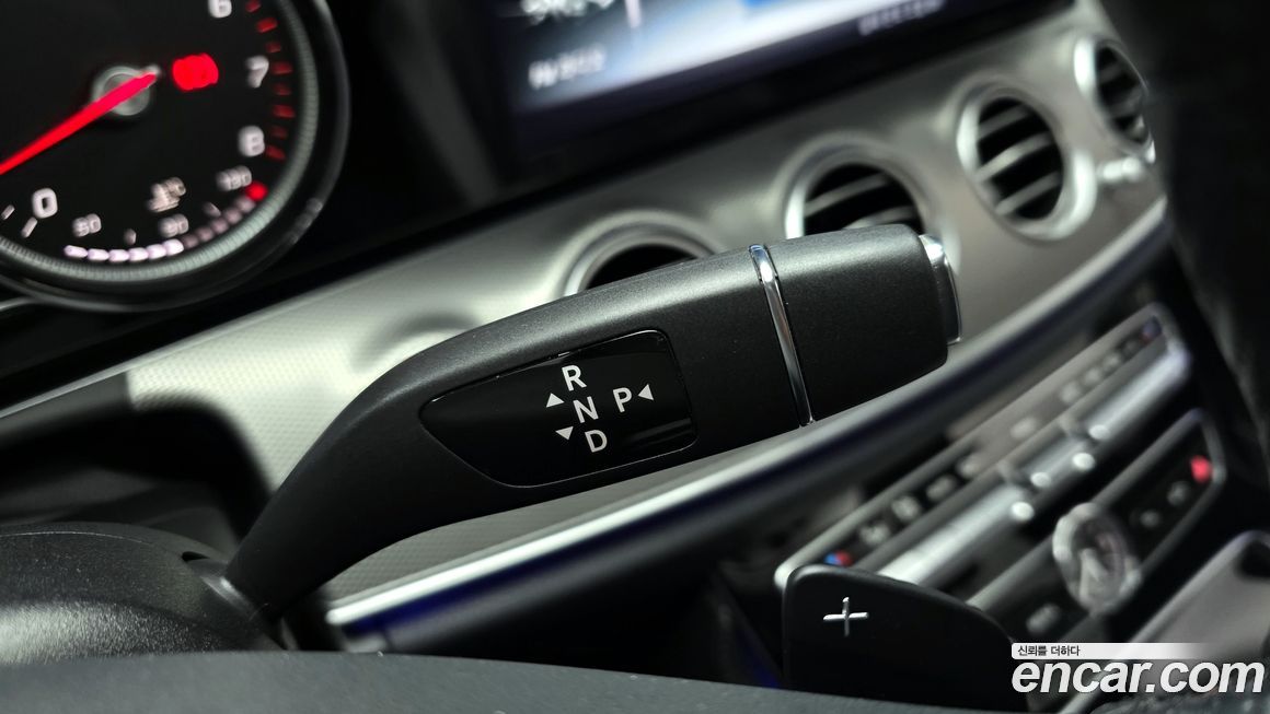 Mercedes-Benz E-Class 2017