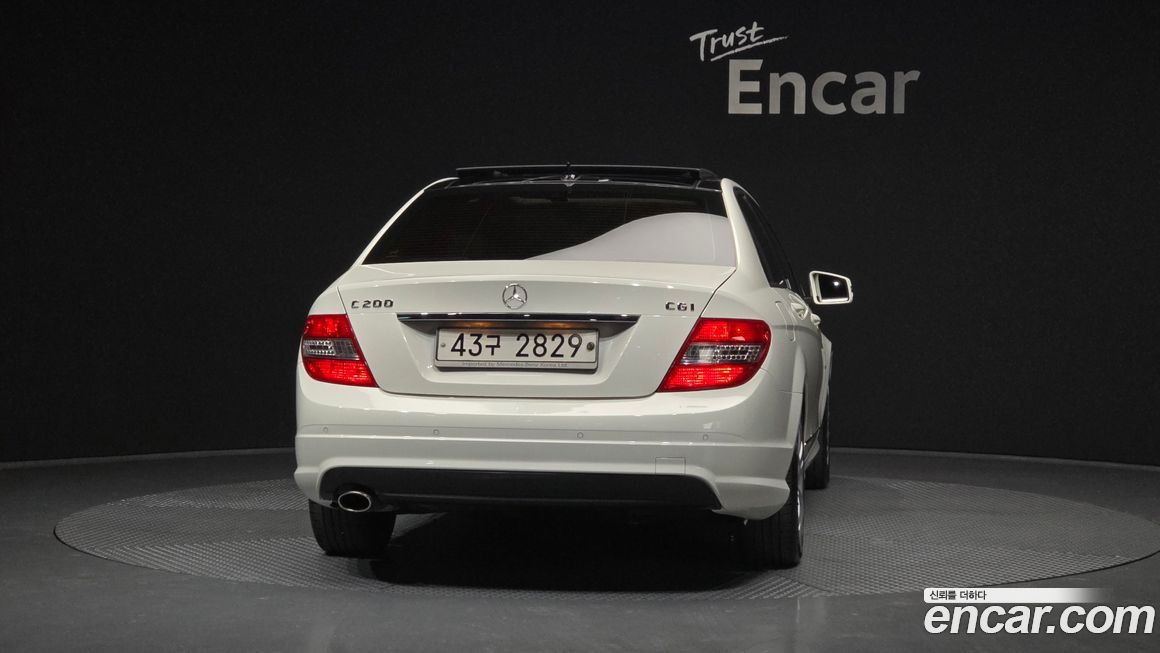 Mercedes-Benz C-Class 2010