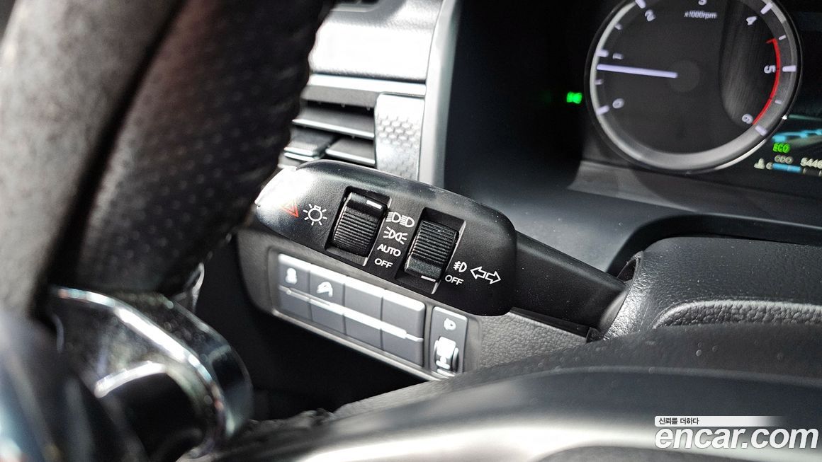 KG_Mobility_Ssangyong Rexton 2020