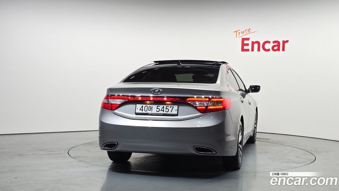 Hyundai Grandeur 2012