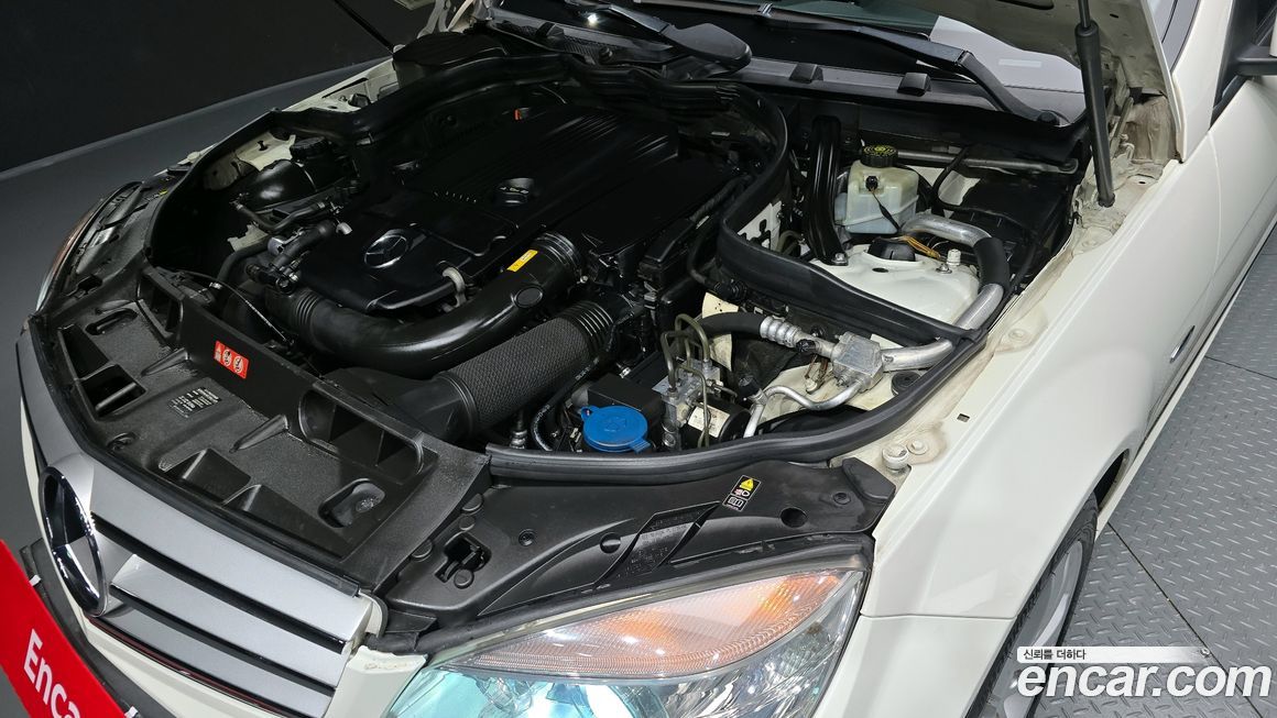 Mercedes-Benz C-Class 2010