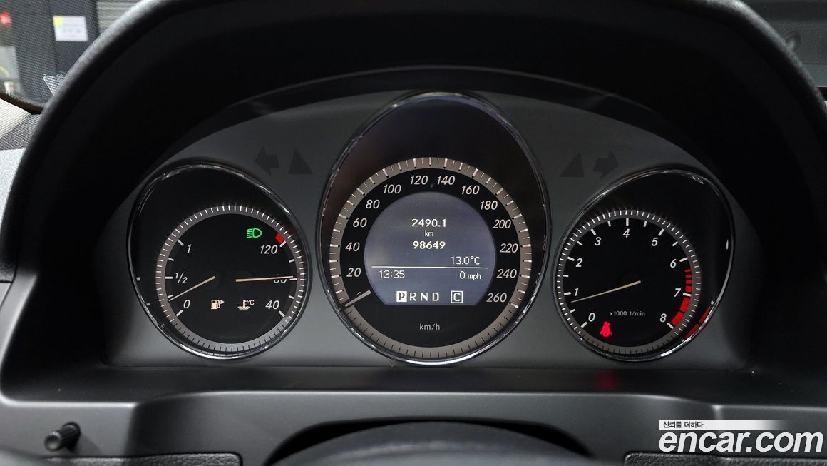 Mercedes-Benz C-Class 2010