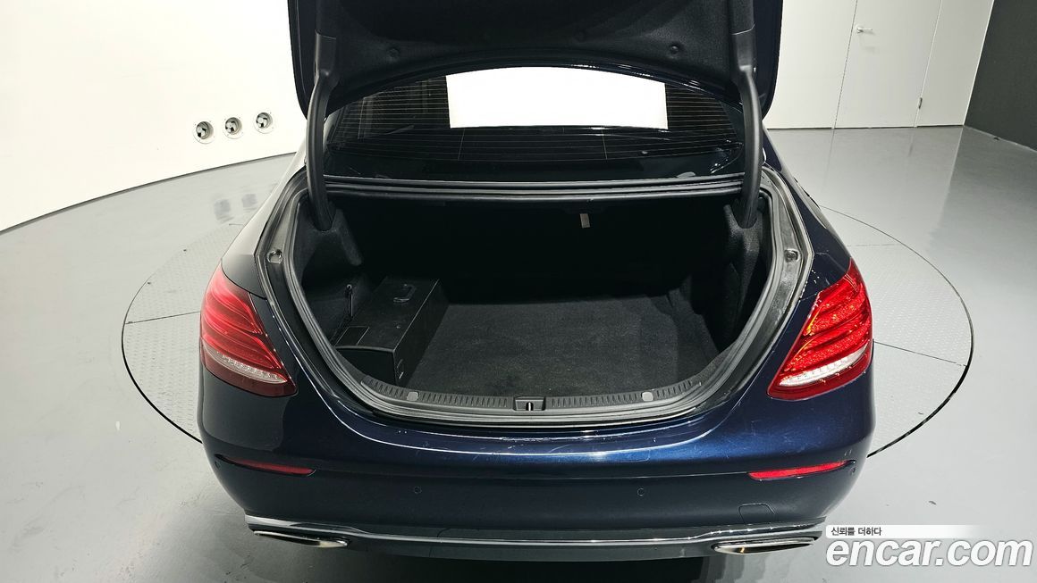 Mercedes-Benz E-Class 2017