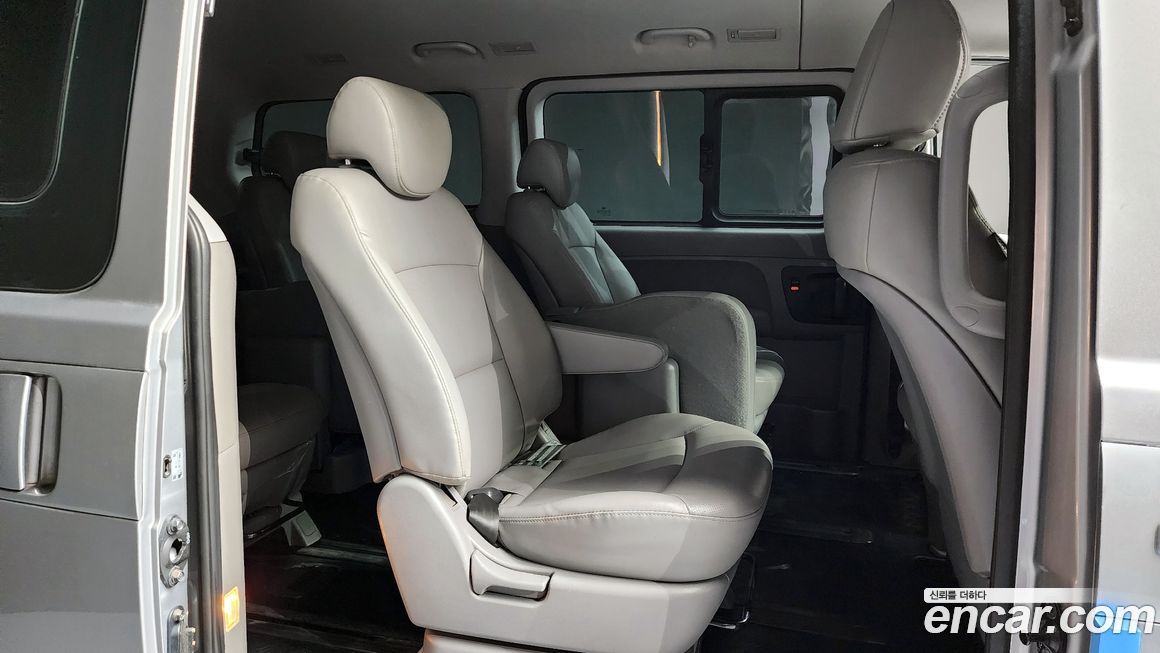 Hyundai Starex 2019
