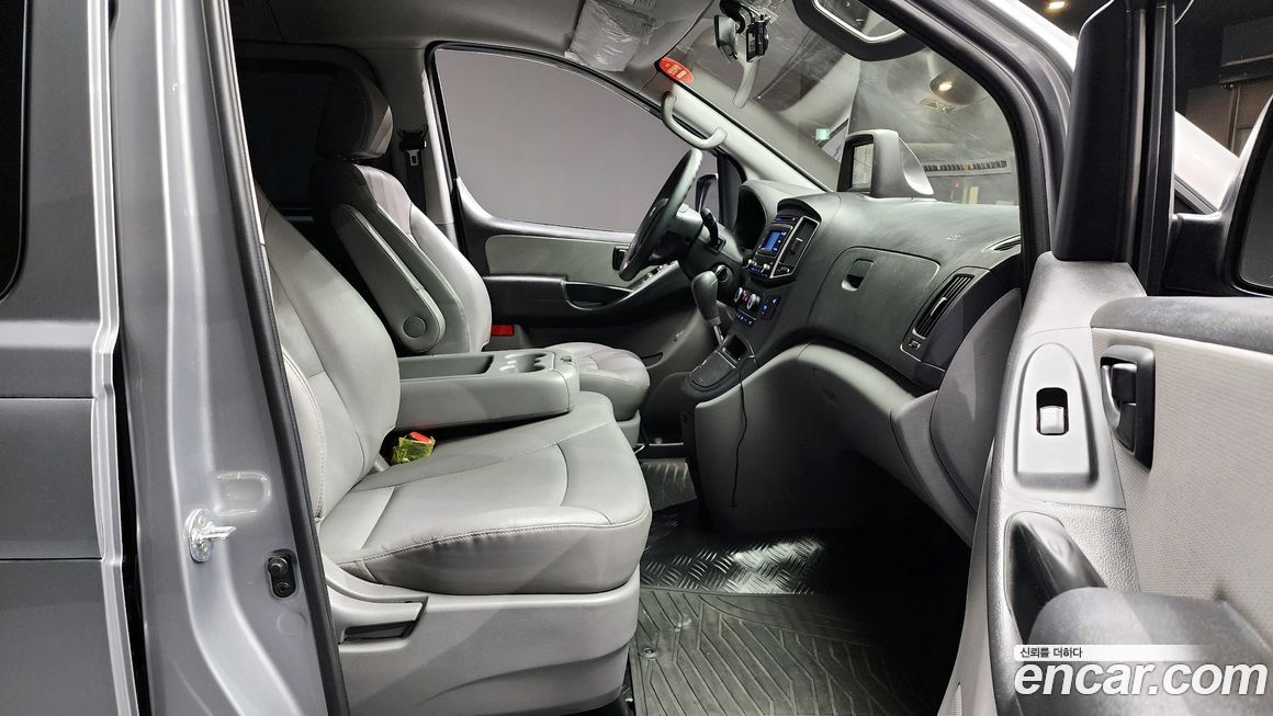 Hyundai Starex 2019