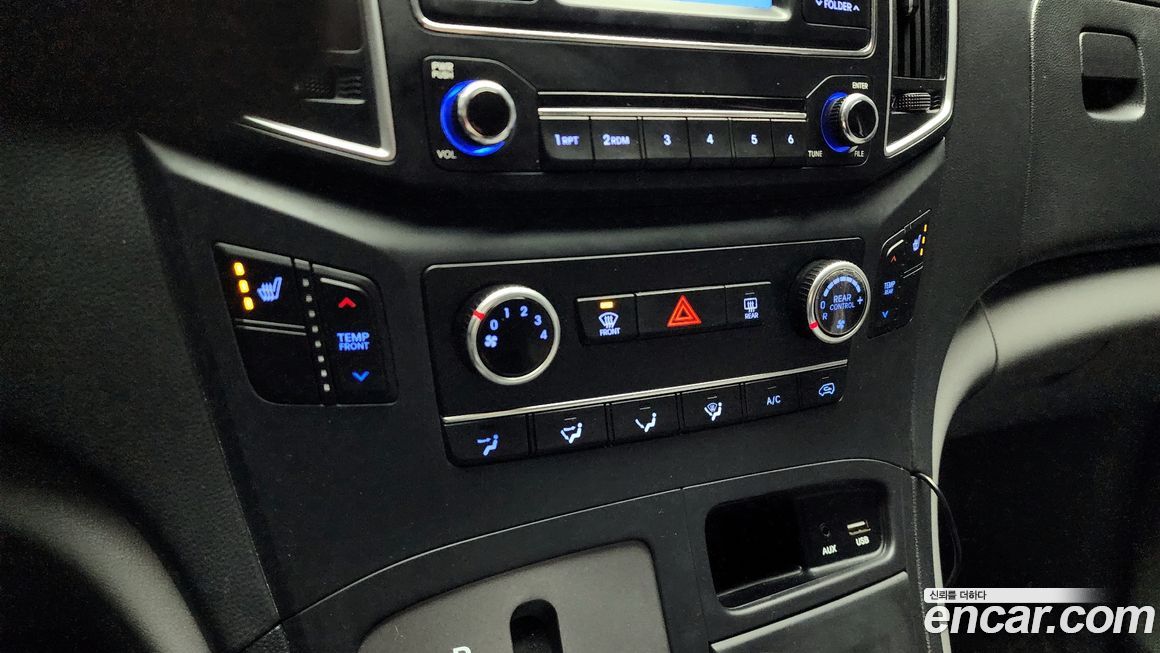 Hyundai Starex 2019