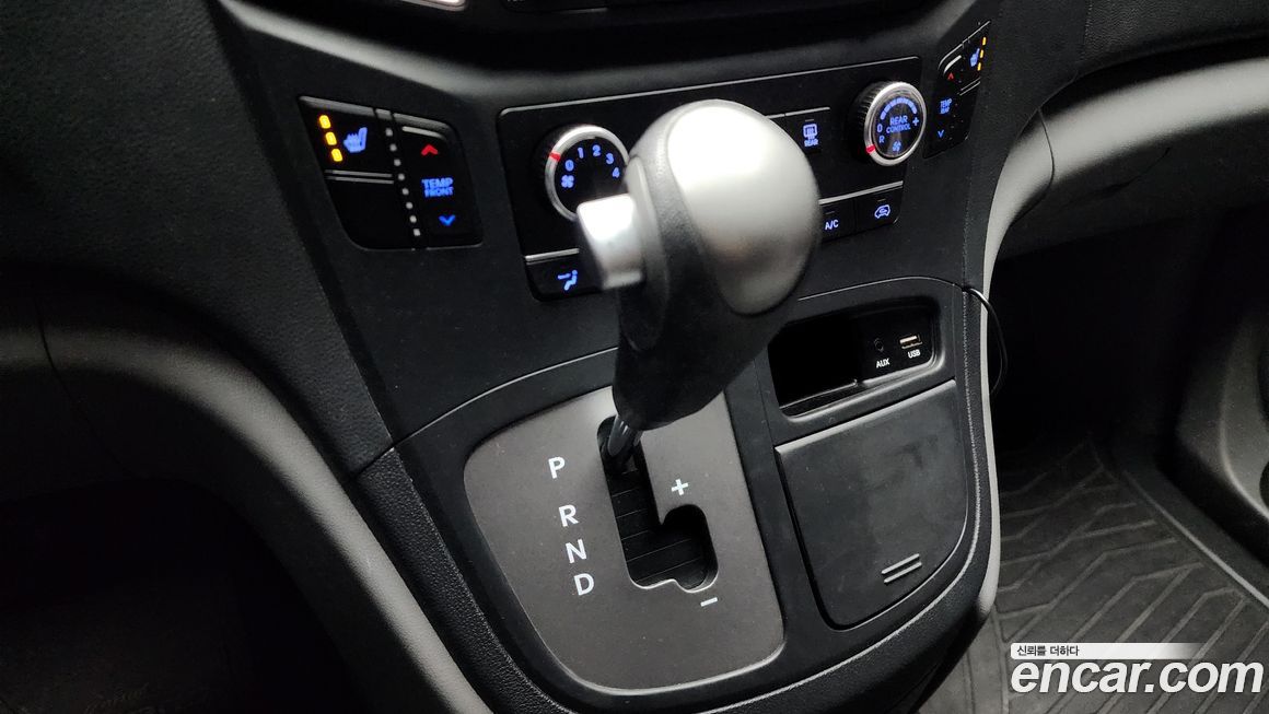Hyundai Starex 2019