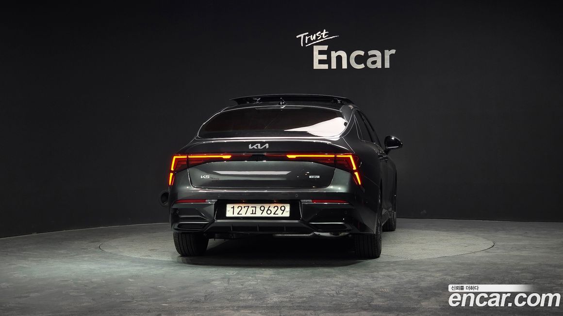Kia K5 2025