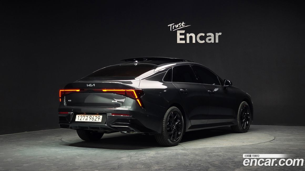 Kia K5 2025
