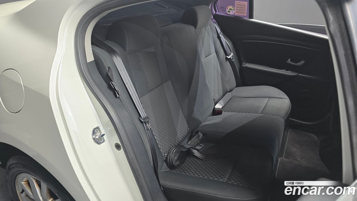 Renault-KoreaSamsung SM3 2010