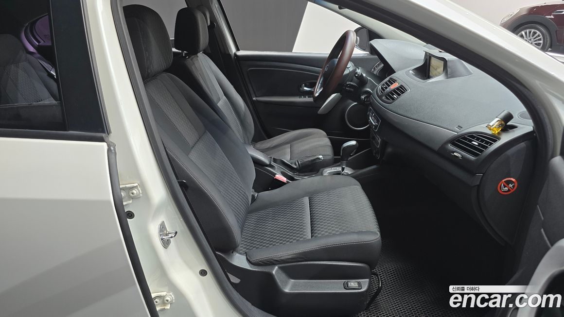 Renault-KoreaSamsung SM3 2010