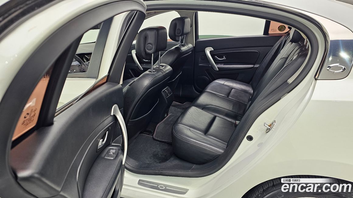 Renault-KoreaSamsung SM5  2011