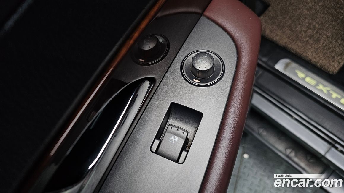 KG_Mobility_Ssangyong Rexton 2011