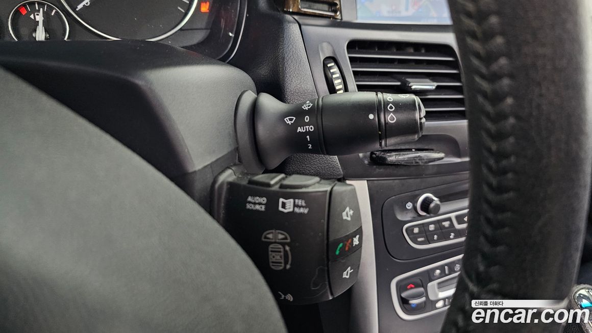 Renault-KoreaSamsung SM5  2011