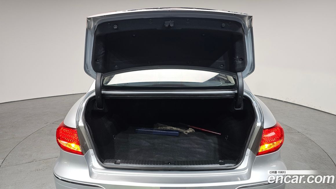 Hyundai Grandeur 2010