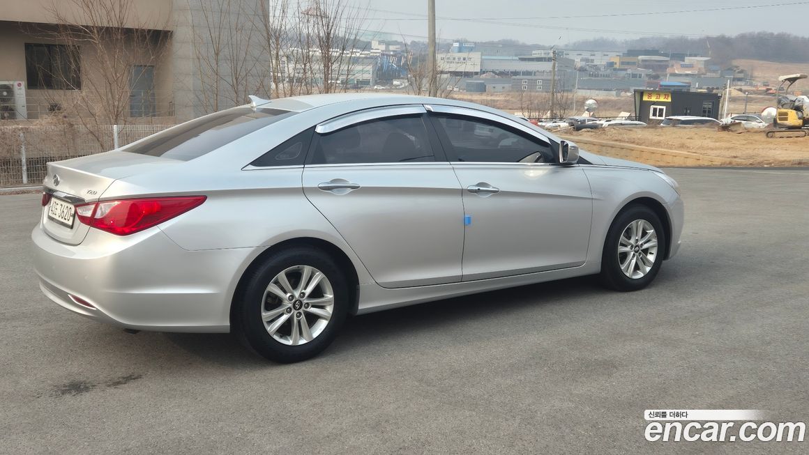 Hyundai Sonata 2012