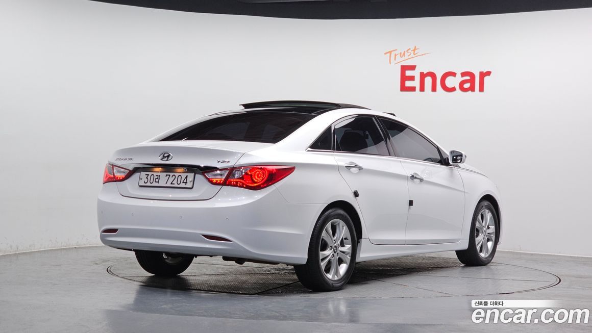 Hyundai Sonata 2010