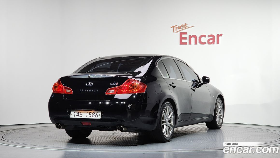Infiniti G 2009