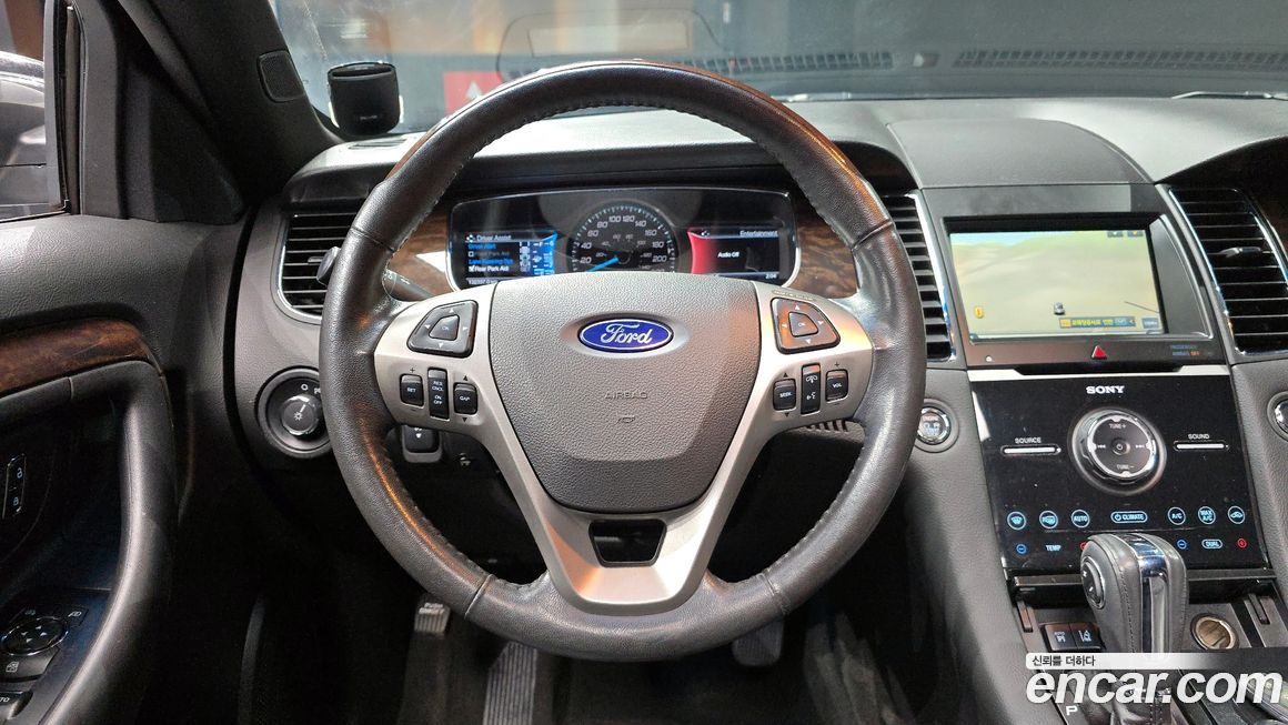 Ford Taurus 2014