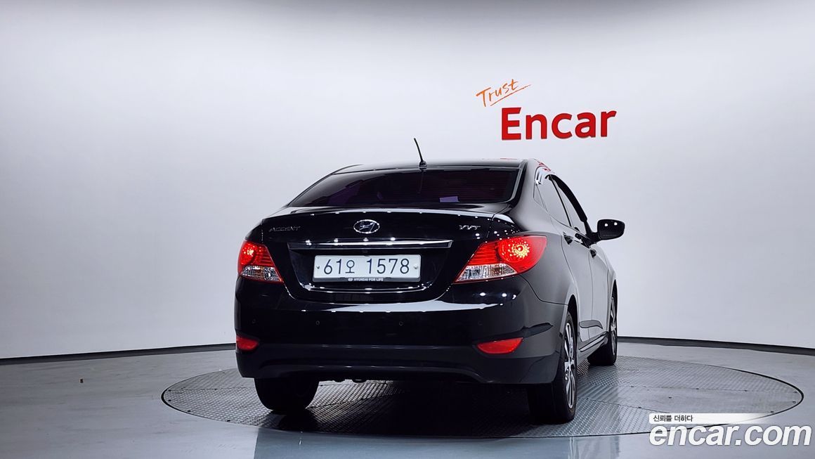 Hyundai Accent 2014