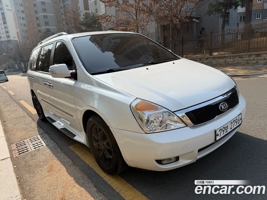 Kia Canival 2013