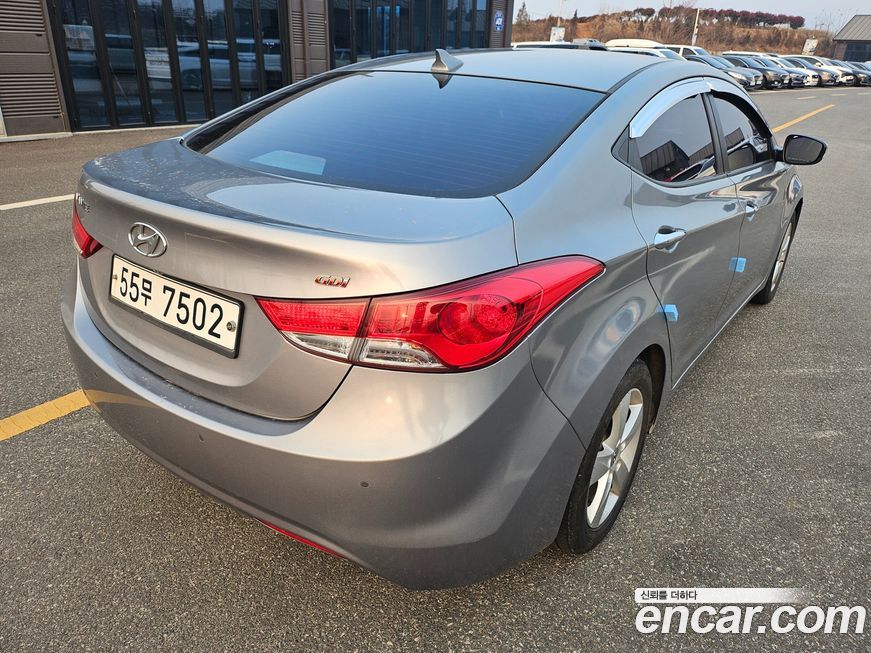 Hyundai AVANTE 2014