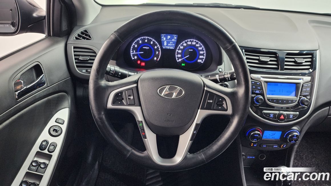 Hyundai Accent 2014
