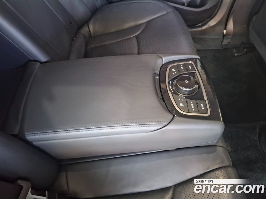 Hyundai Grandeur 2012