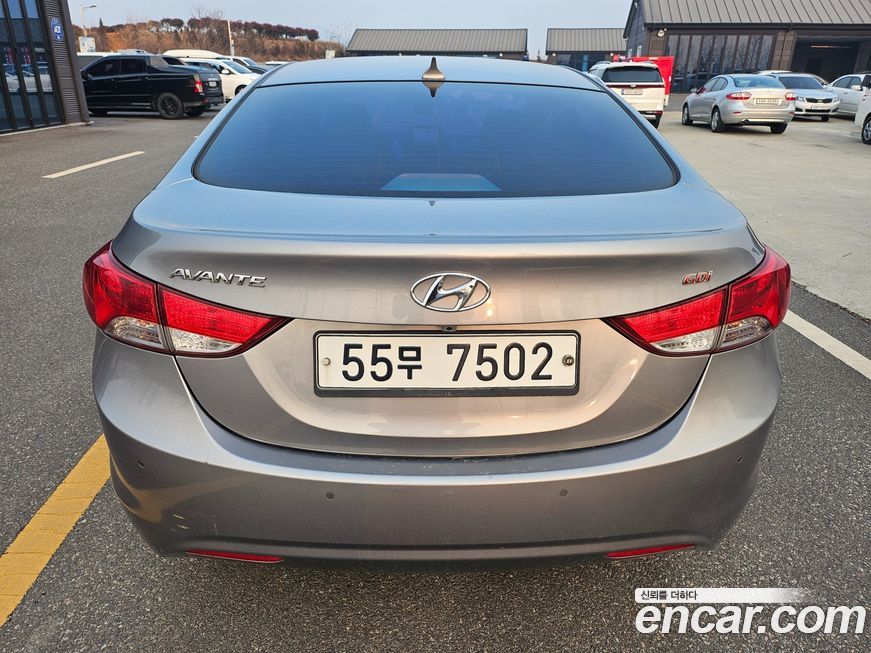 Hyundai AVANTE 2014