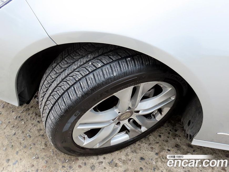 Mercedes-Benz E-Class 2013