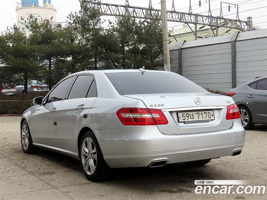 Mercedes-Benz E-Class 2013