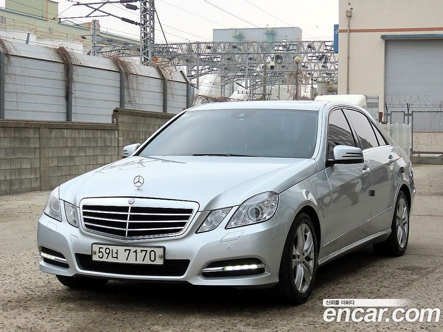 Mercedes-Benz E-Class 2013