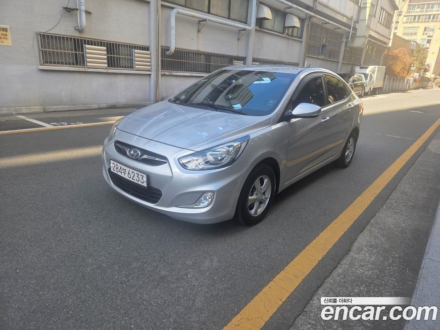 Hyundai Accent 2015