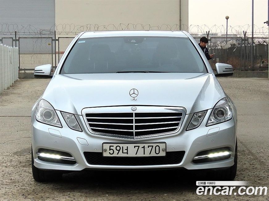 Mercedes-Benz E-Class 2013