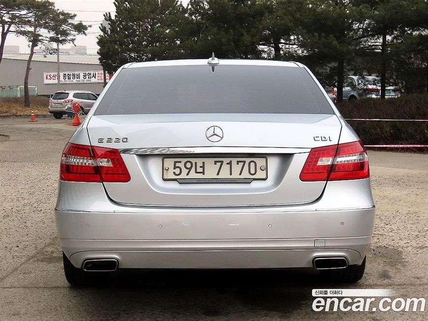 Mercedes-Benz E-Class 2013